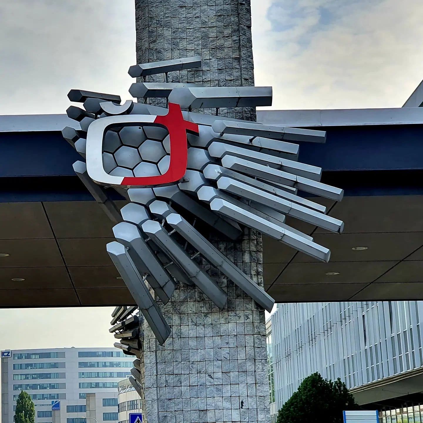 Heute Abend in den Nachrichten stellen wir die neue künstliche Intelligenz Matylda vor:-)