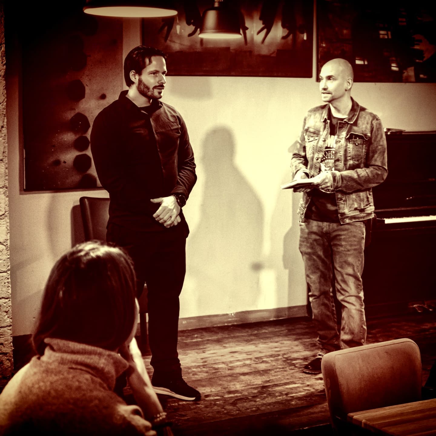 Willkommen in der Marketing-Elite, oder im Club der einsamen Herzen von Herrn Ei. Die Taufe…