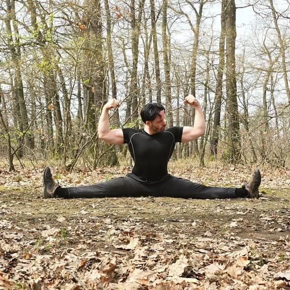 Spring is coming ...just like last year. 🌷😎 Back then I was training for Zrádce and now for Hyperprostor 💪🔥