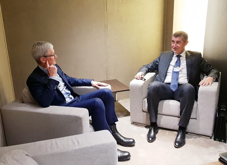 Apple dostal pozvánku do Prahy. IBM tu chce zkoumat umělou inteligenci