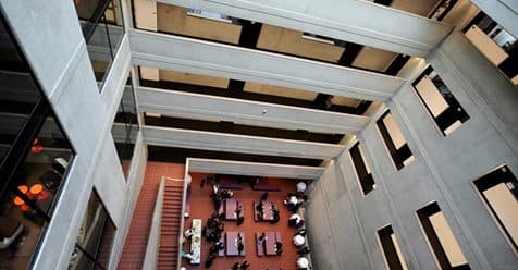 V Česku vznikne obří výzkumné centrum umělé inteligence. Půjde do něj 1,3 miliardy korun!